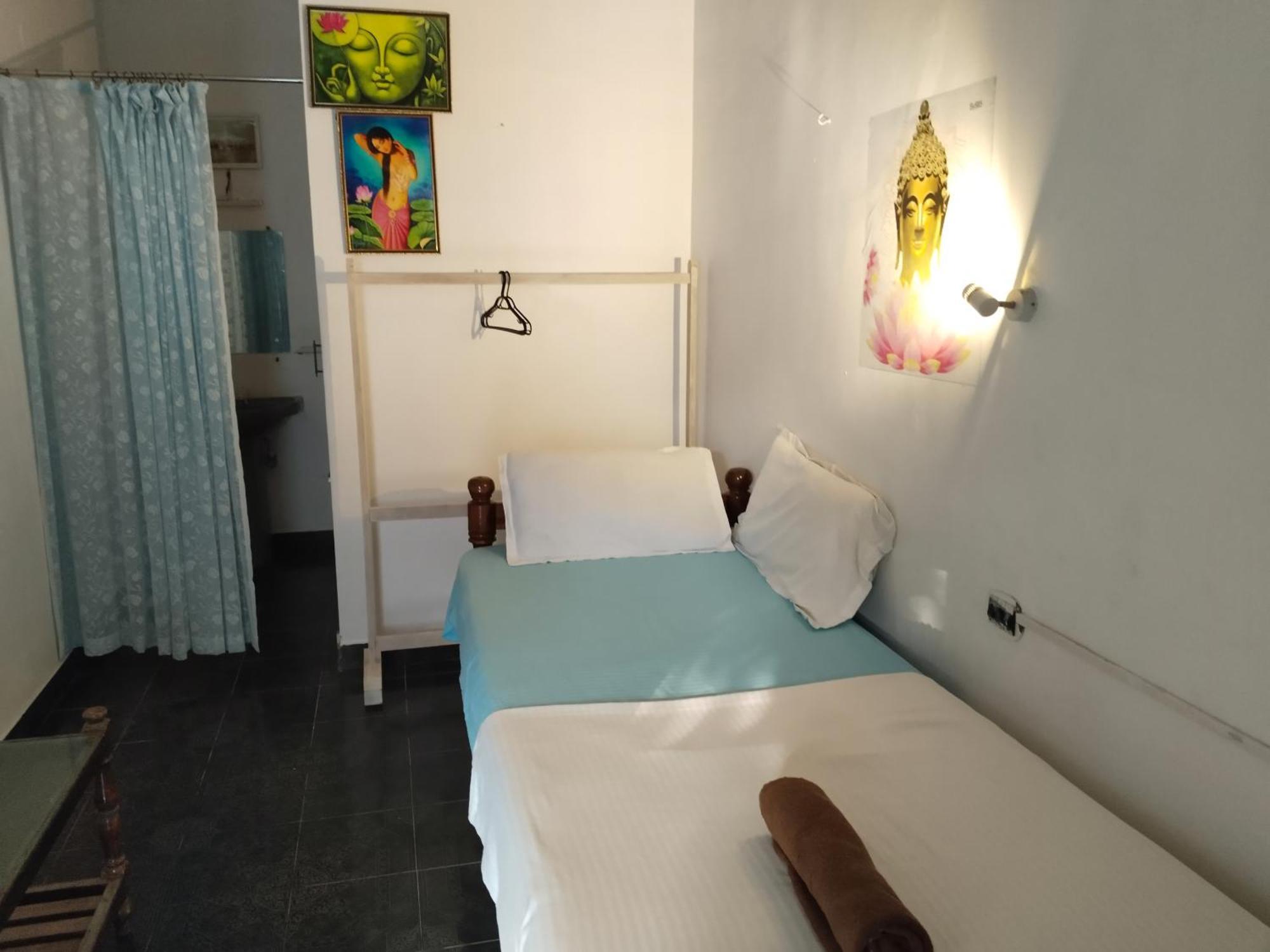 Sky Palace Beach Hotel Thiruvananthapuram Quarto foto